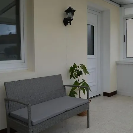 Au Calme A La Marelle